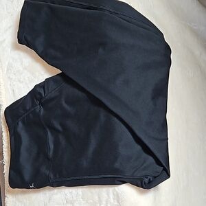 Plus size Danskin black exercise leggings.